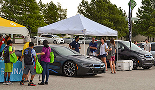 Case study thumbnail for Electric Vehicles Take Center Stage in North Texas